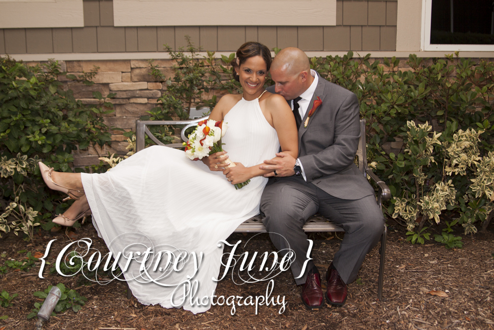 intimate restaurant wedding photography minnesota minneapolis wedding photography