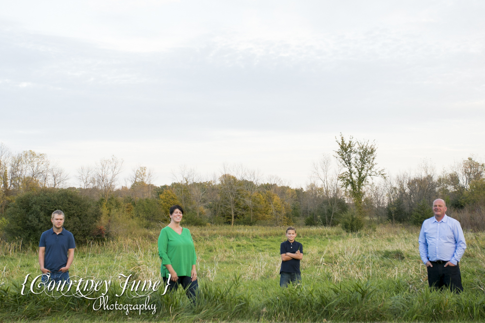 outdoor fall central minnesota minneapolis family photographer