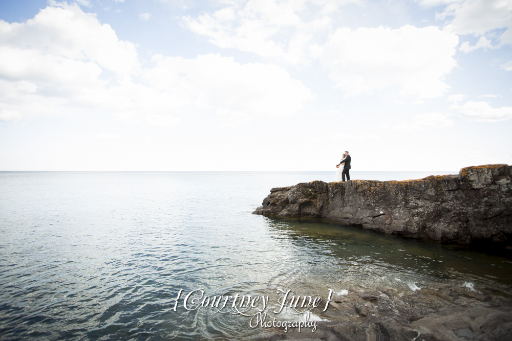 solbakken-resort-lake-superior-north-shore-lutsen-two-harbors-minneapolis-wedding-photographer-01