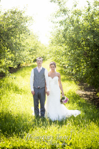 minnesota harvest apple orchard jordan minneapolis wedding photographer