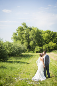 minnesota harvest apple orchard jordan minneapolis wedding photographer