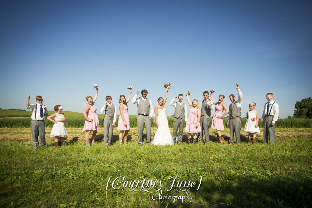 minnesota-harvest-apple-orchard-jordan-minneapolis-wedding-photographer-094