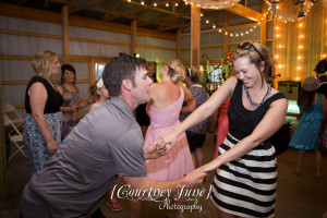 minnesota harvest apple orchard jordan minneapolis wedding photographer