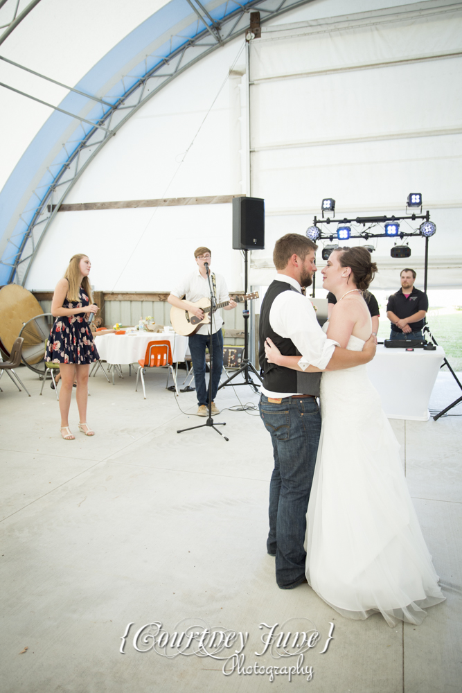 wright-county-fairgrounds-minneapolis-wedding-photographer-46