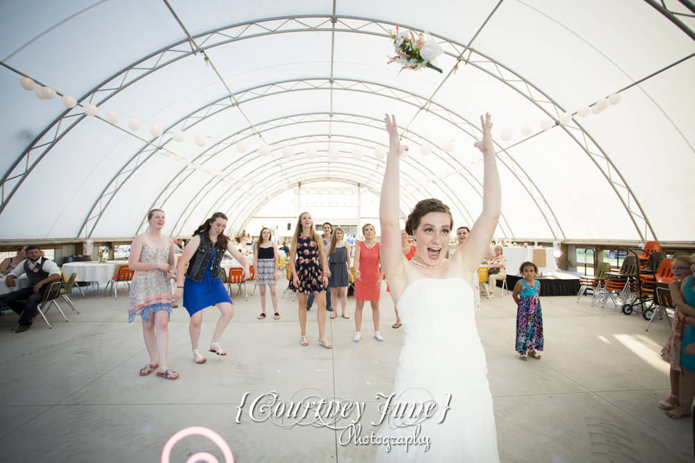 wright-county-fairgrounds-minneapolis-wedding-photographer-52
