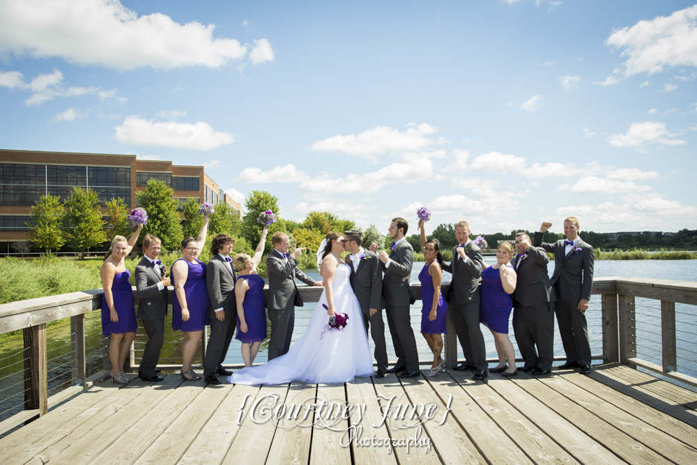 bloomington-hilton-minneapolis-hilton-purgatory-creek-park-wedding-photographer-18