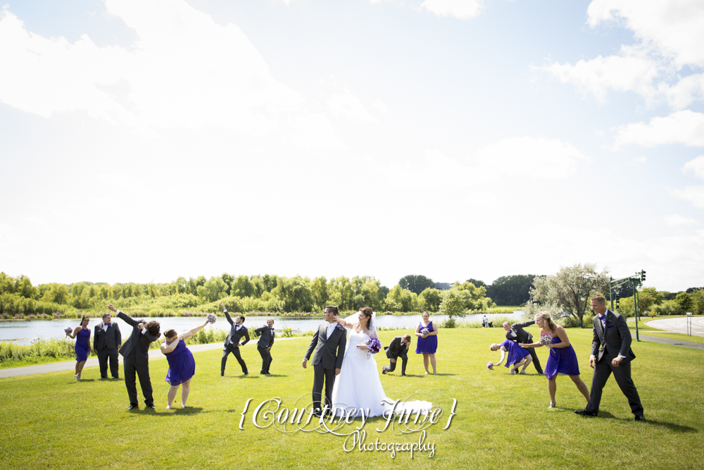 bloomington-hilton-minneapolis-hilton-purgatory-creek-park-wedding-photographer-20