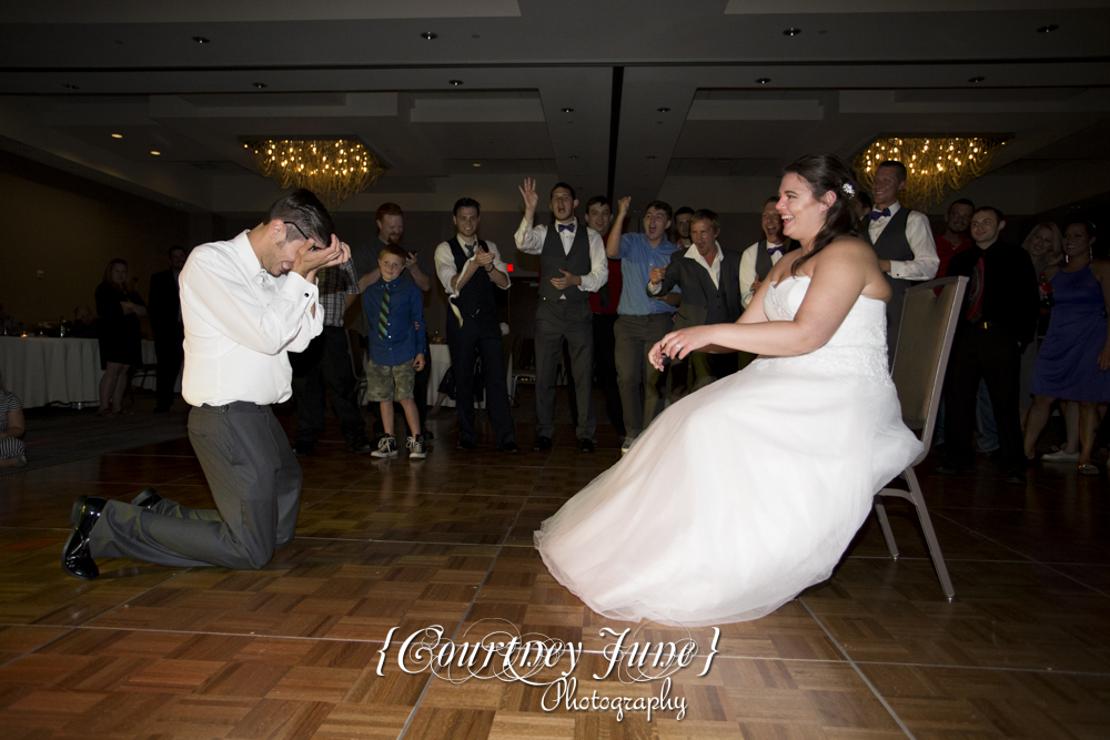 bloomington-hilton-minneapolis-hilton-purgatory-creek-park-wedding-photographer-51