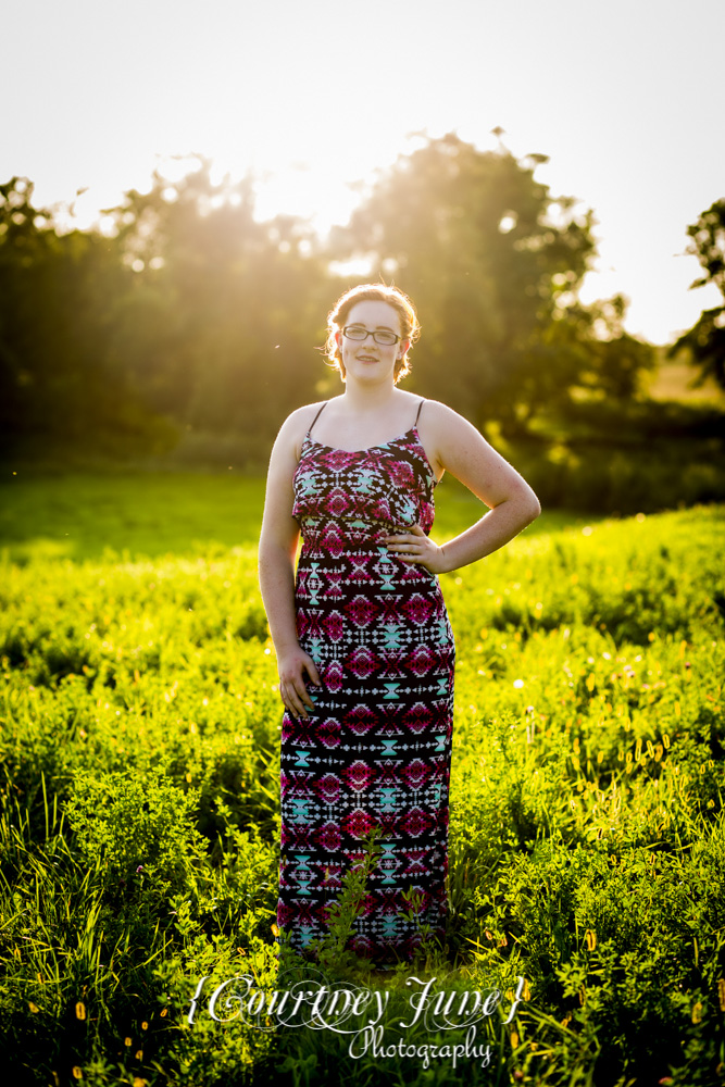 minnesota-river-outdoor-field-minneapolis-senior-portrait-photographer-10