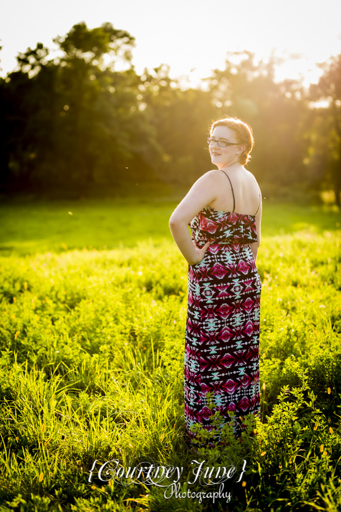 minnesota-river-outdoor-field-minneapolis-senior-portrait-photographer-11