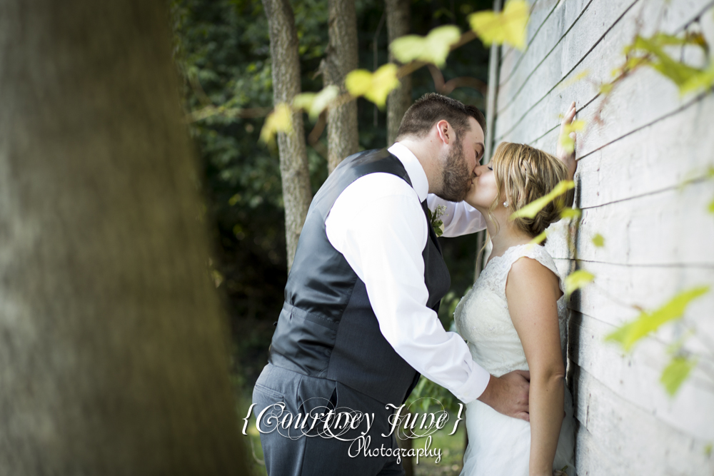 private residence rustic le sueur wedding minneapolis wedding photographer