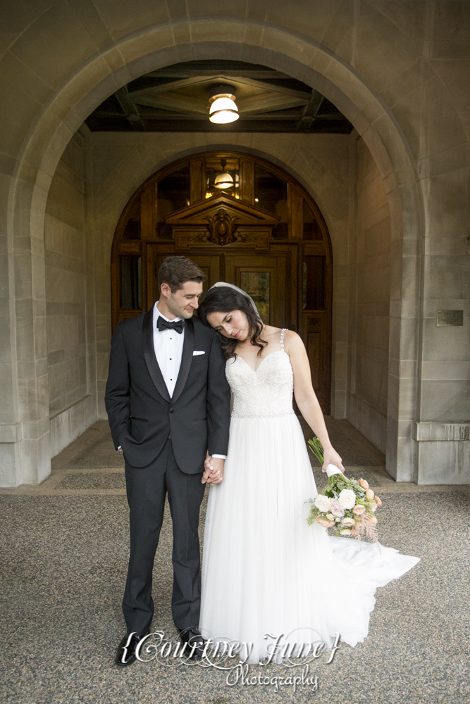 01american-swedish-institute-minneapolis-wedding-photographer-035