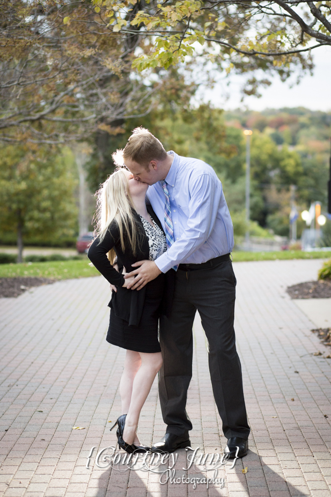 downtown-stillwater-st-croix-river-washington-county-historic-courthouse-minneapolis-wedding-photographer-15