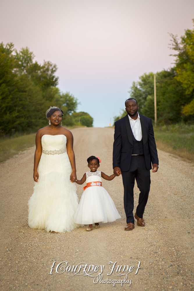 family-photographer-jordan-wedding-photographer-minneapolis-13