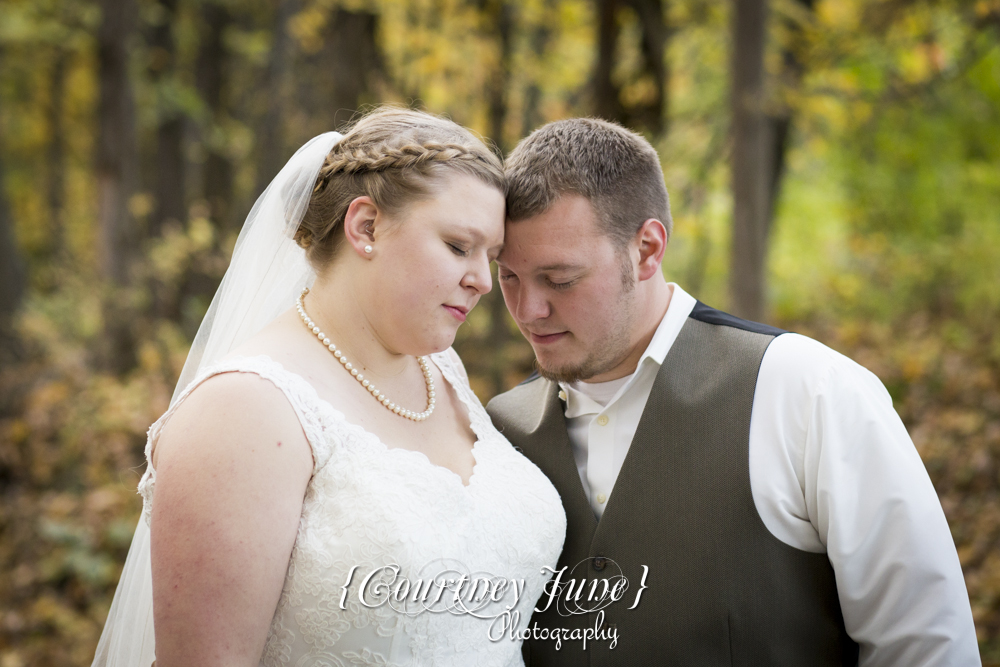 minnesota-harvest-apple-orchard-jordan-minneapolis-wedding-photography-42