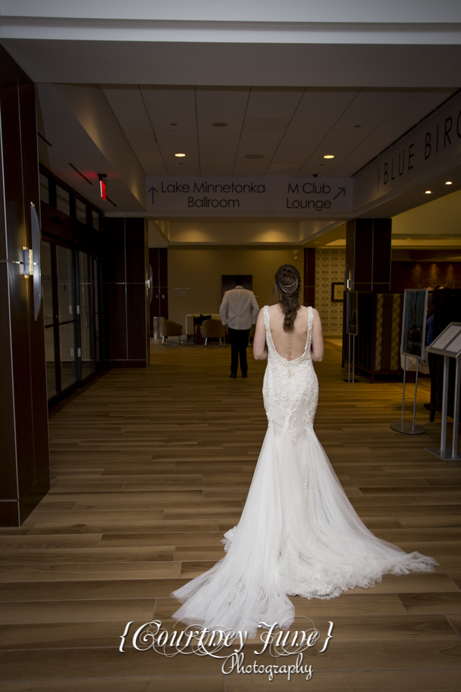 minneapolis-marriott-southwest-minnetonka-minneapolis-wedding-photographer-10