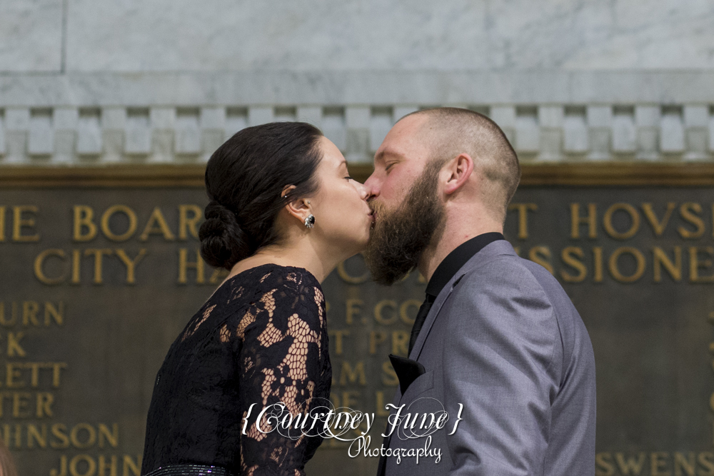 minneapolis-municipal-building-downtown-courthouse-minneapolis-wedding-photographer-25