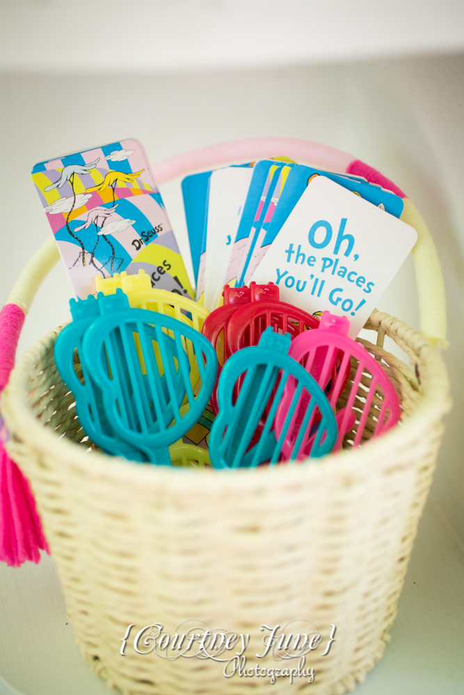 first-birthday-party-dr-suess-minneapolis-family-photographer-first-birthday-photographer-24