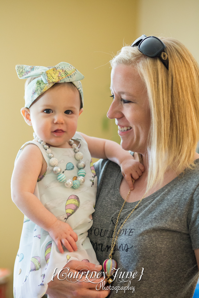 first-birthday-party-dr-suess-minneapolis-family-photographer-first-birthday-photographer-34