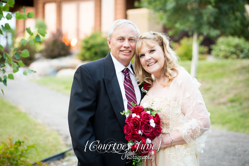 Minnesota Horse and Hunt Club Wedding Photographer