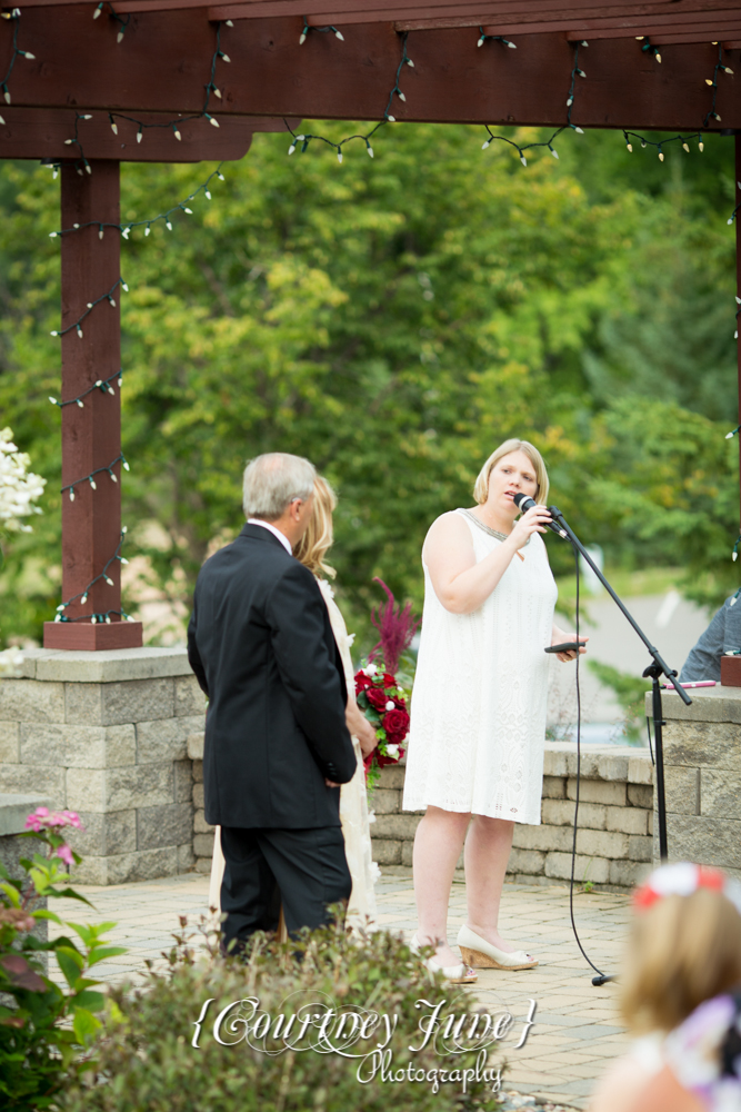 Minnesota Horse and Hunt Club Wedding Photographer