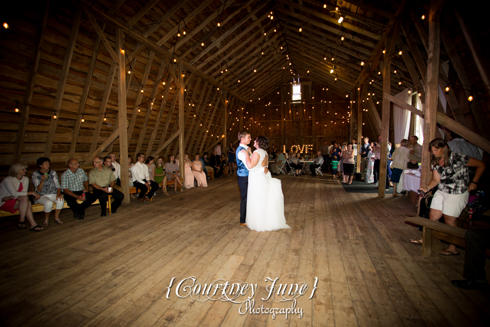 Golden Oak Farm Wedding Photographer