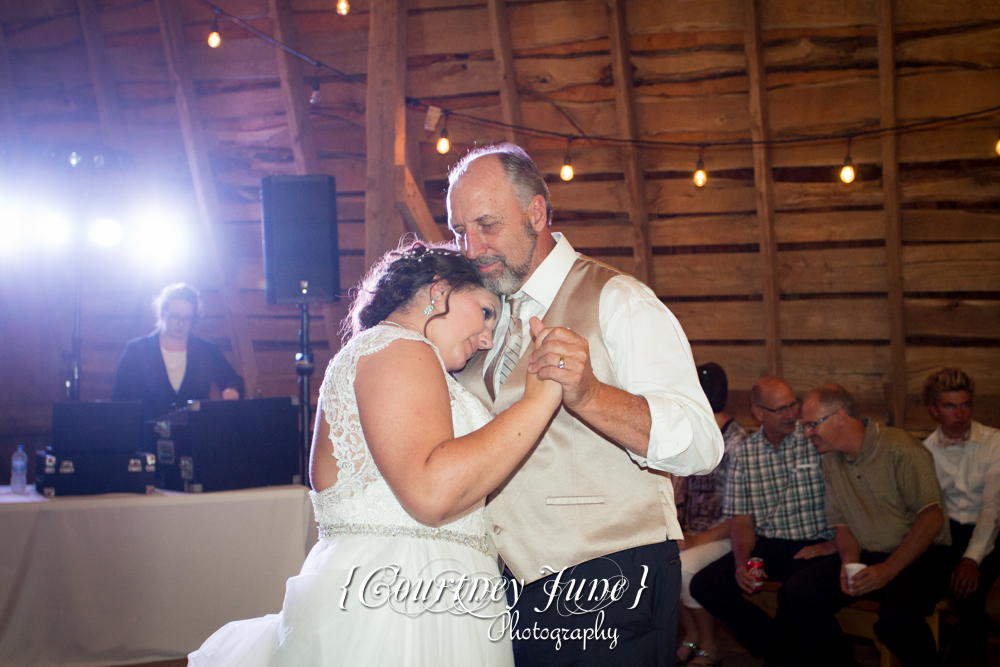 Golden Oak Farm Wedding Photographer