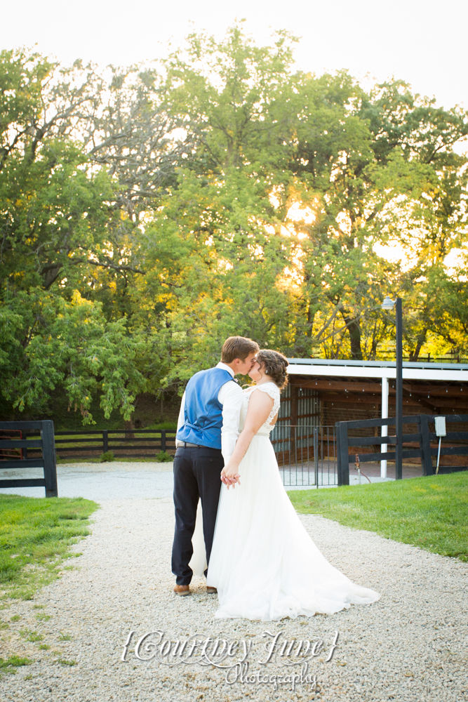 Golden Oak Farm Wedding Photographer